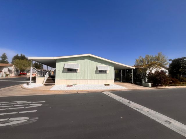 100 S Westwood Street 92, Porterville, CA 93257