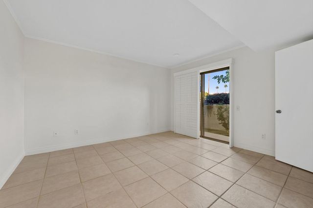 1100 E Amado Road 15d1, Palm Springs, CA 92262