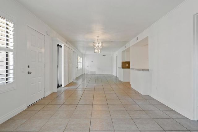 1100 E Amado Road 15d1, Palm Springs, CA 92262