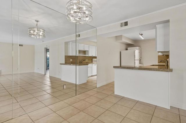 1100 E Amado Road 15d1, Palm Springs, CA 92262