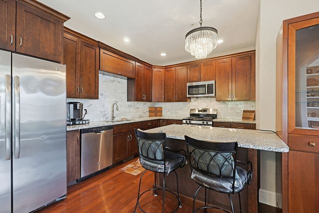 5 Green Ln 5, Framingham, MA 01701