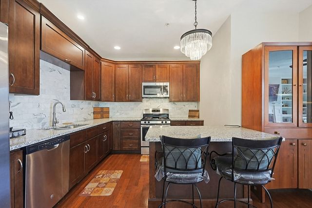 5 Green Ln 5, Framingham, MA 01701