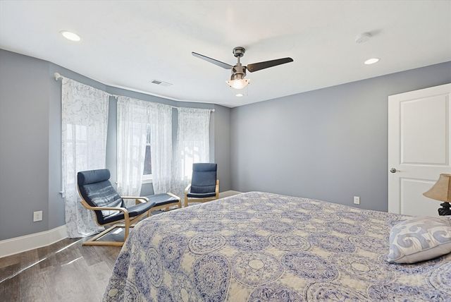 5 Green Ln 5, Framingham, MA 01701