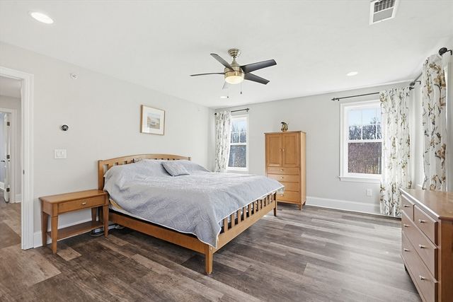 5 Green Ln 5, Framingham, MA 01701