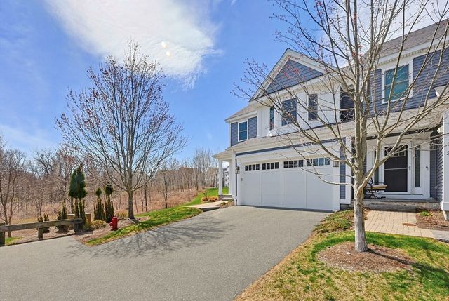 5 Green Ln 5, Framingham, MA 01701