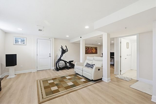 5 Green Ln 5, Framingham, MA 01701