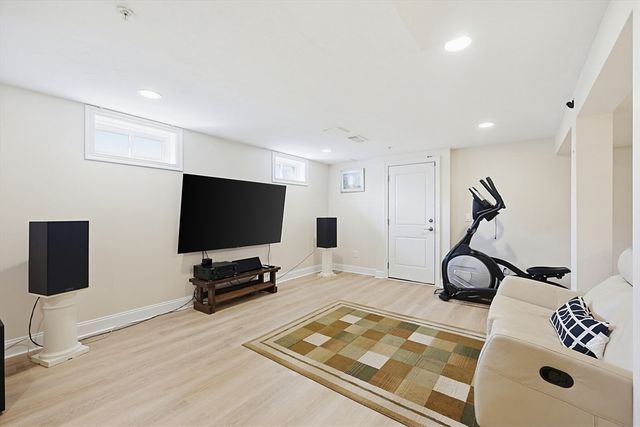 5 Green Ln 5, Framingham, MA 01701