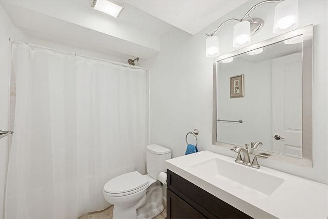 5 Green Ln 5, Framingham, MA 01701