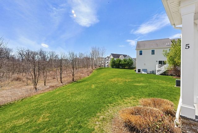 5 Green Ln 5, Framingham, MA 01701