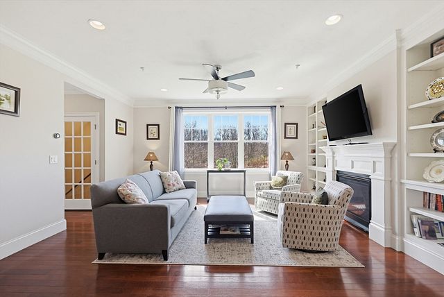 5 Green Ln 5, Framingham, MA 01701