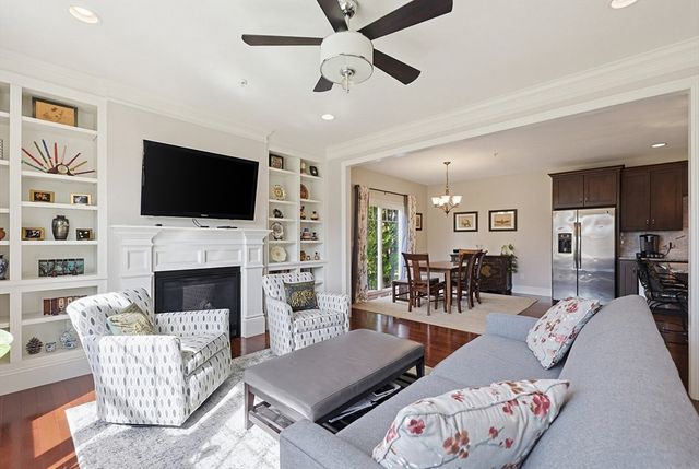 5 Green Ln 5, Framingham, MA 01701