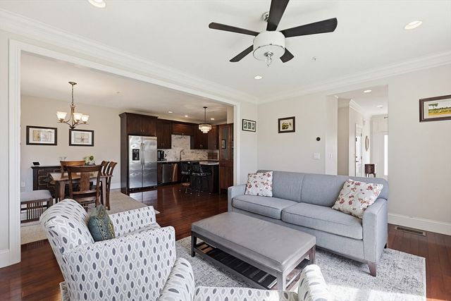 5 Green Ln 5, Framingham, MA 01701