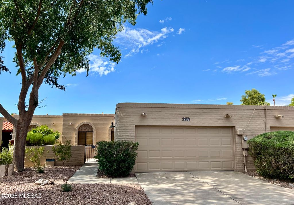 2256 E Camino Cancion, Tucson, AZ 85718