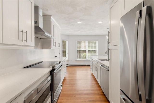 5 Hemenway Avenue, Melrose, MA 02176