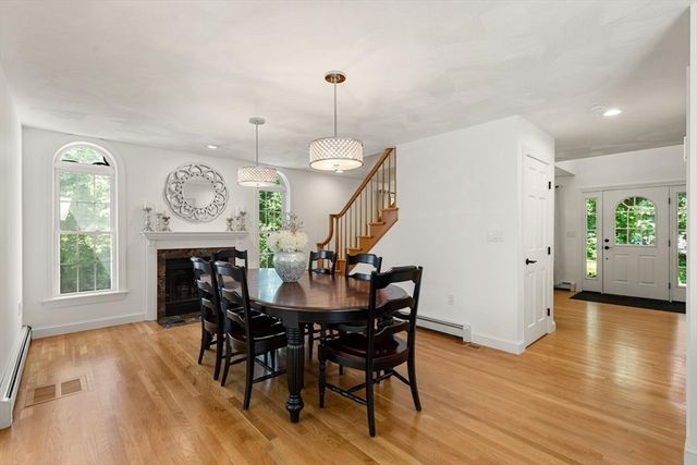 5 Hemenway Avenue, Melrose, MA 02176