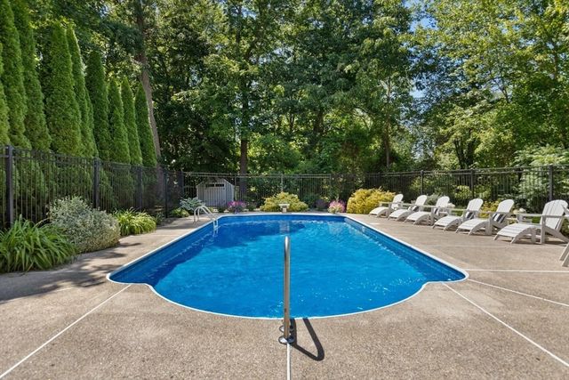 5 Hemenway Avenue, Melrose, MA 02176