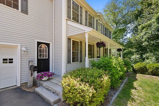 5 Hemenway Avenue, Melrose, MA 02176