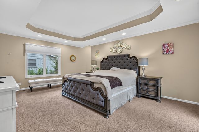 14637 W River Oaks Drive, Lincolnshire, IL 60069
