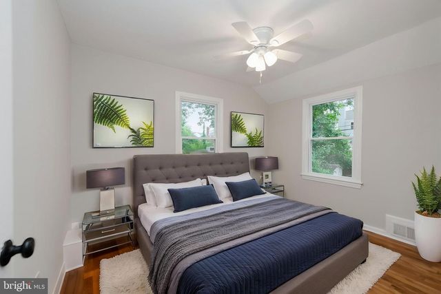 5933 WILLIAMSBURG RD, Alexandria, VA 22303