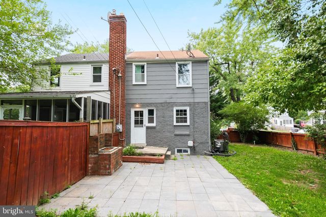 5933 WILLIAMSBURG RD, Alexandria, VA 22303