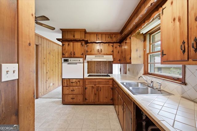 6795 Queen Mill Road SE, Mableton, GA 30126