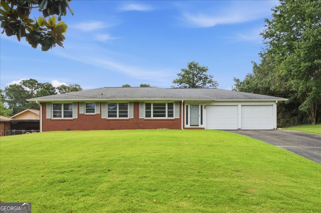 6795 Queen Mill Road SE, Mableton, GA 30126