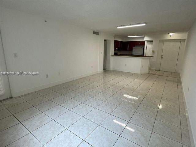 761 N Pine Island Road 104, Plantation, FL 33324