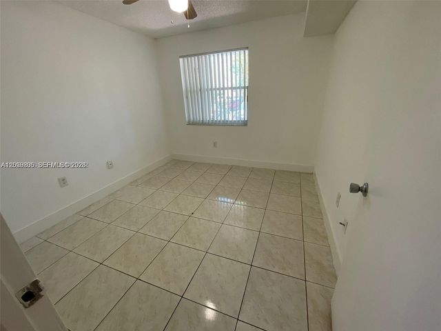 761 N Pine Island Road 104, Plantation, FL 33324