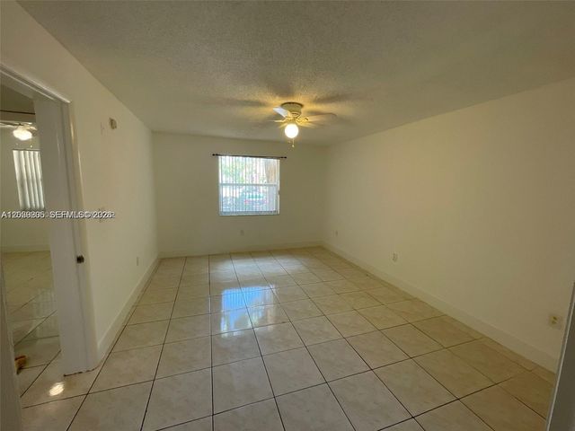 761 N Pine Island Road 104, Plantation, FL 33324