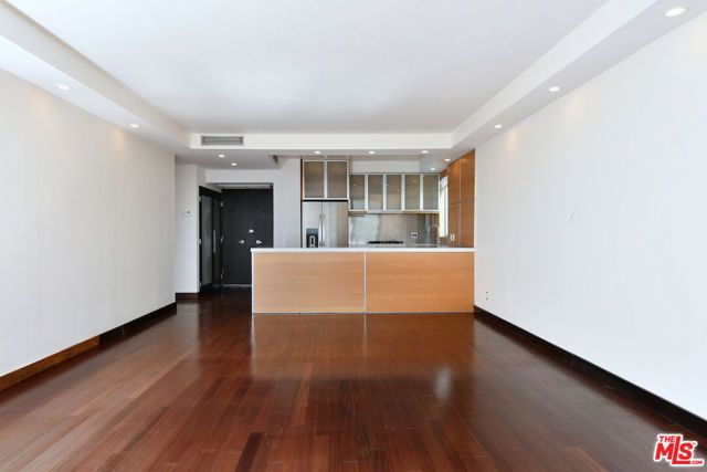 8787 Shoreham Drive 1005, West Hollywood, CA 90069