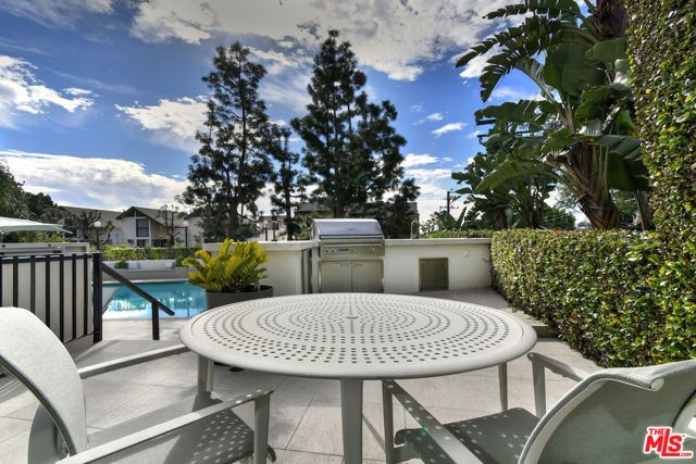 8787 Shoreham Drive 1005, West Hollywood, CA 90069