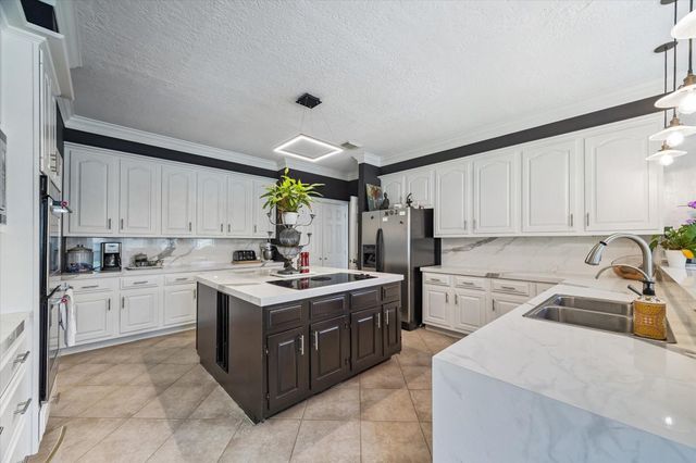 20002 Sky Hollow Ln, Katy, TX 77450