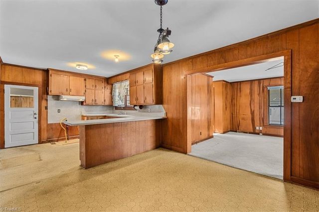 607 Thomas Street, Reidsville, NC 27320