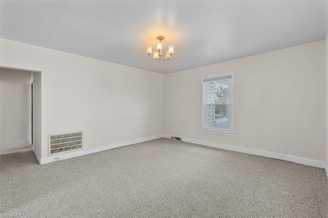 607 Thomas Street, Reidsville, NC 27320