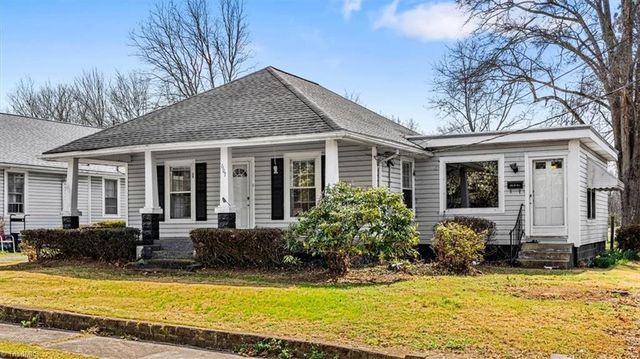 607 Thomas Street, Reidsville, NC 27320