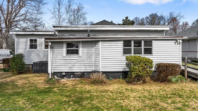 607 Thomas Street, Reidsville, NC 27320