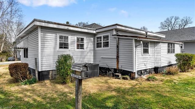 607 Thomas Street, Reidsville, NC 27320