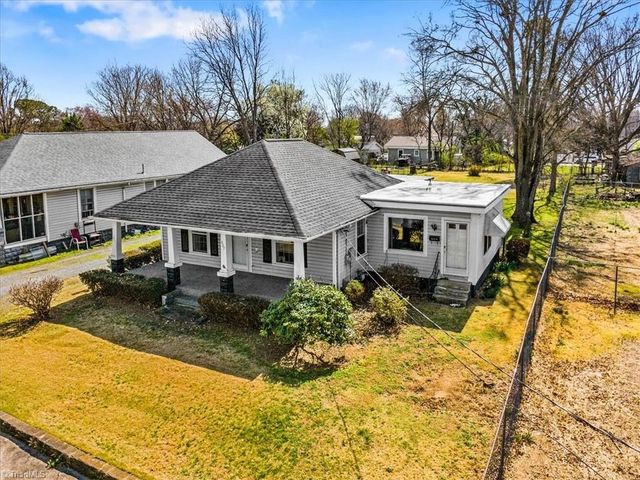 607 Thomas Street, Reidsville, NC 27320