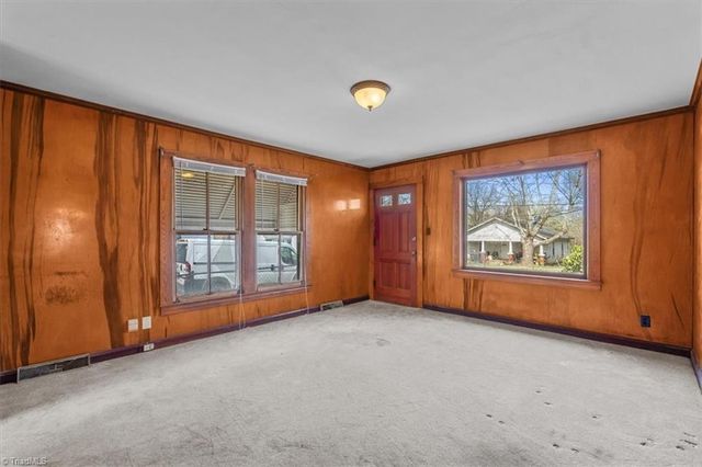 607 Thomas Street, Reidsville, NC 27320