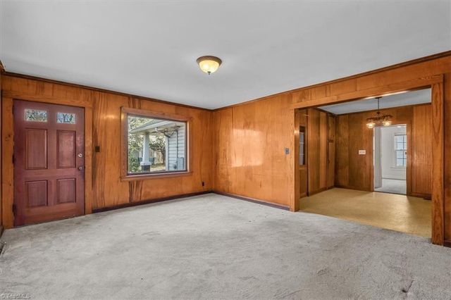 607 Thomas Street, Reidsville, NC 27320