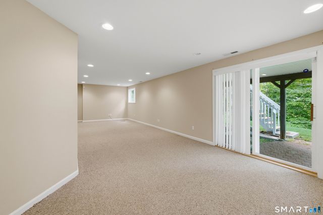 20 Pequot Court 20, Monroe, CT 06468