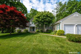 20 Pequot Court 20, Monroe, CT 06468