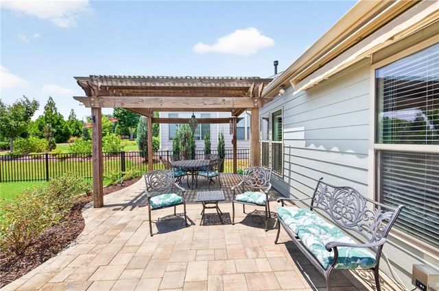 5711 Sierra Bend Way, Hoschton, GA 30548