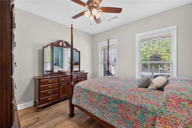 5711 Sierra Bend Way, Hoschton, GA 30548