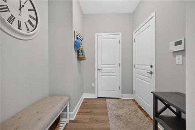 5711 Sierra Bend Way, Hoschton, GA 30548