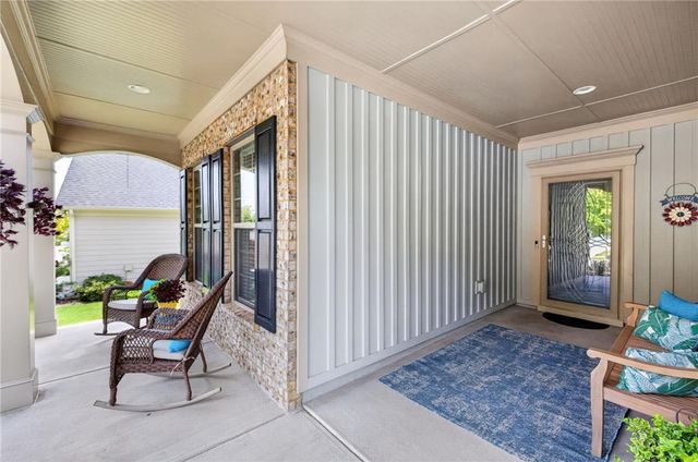 5711 Sierra Bend Way, Hoschton, GA 30548