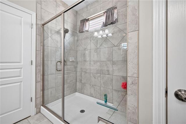 5711 Sierra Bend Way, Hoschton, GA 30548
