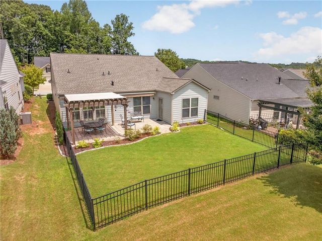 5711 Sierra Bend Way, Hoschton, GA 30548