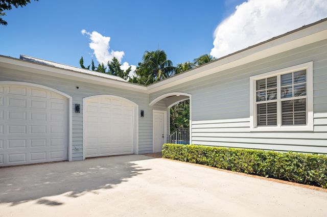 1002 NW 1ST Avenue, Delray Beach, FL 33444