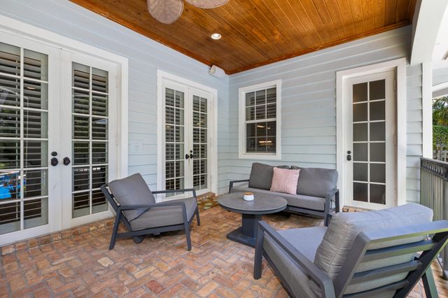 1002 NW 1ST Avenue, Delray Beach, FL 33444